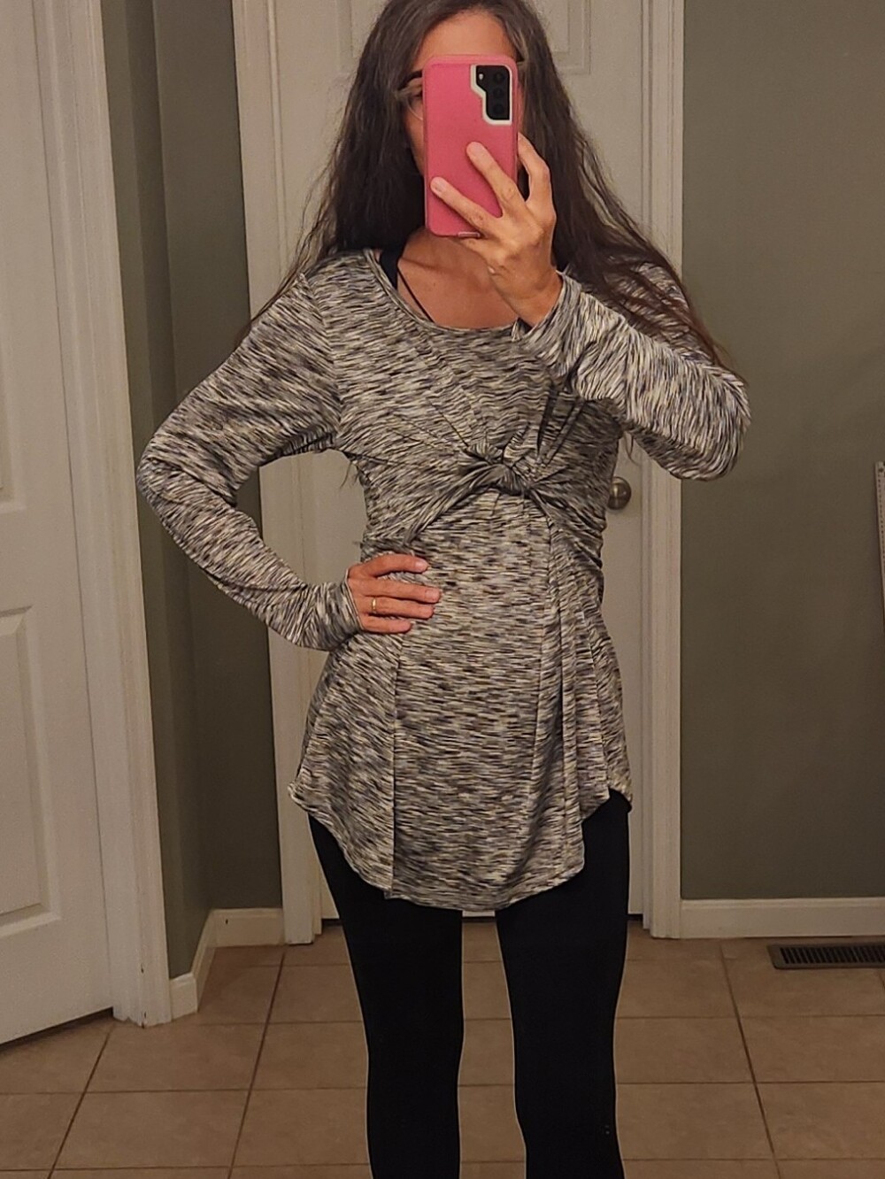 Nursing Maternity Latched Mama Size Xl Long Sleeve Top in Heather Gray